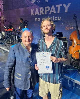Robert Makłowicz i Dawid z dyplomem